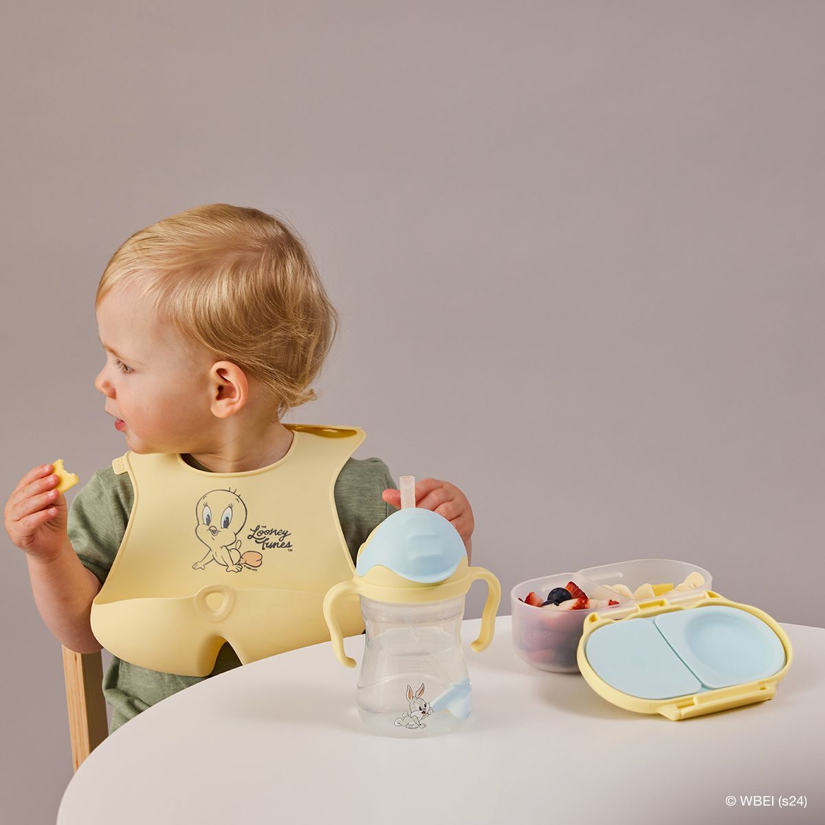 Warner Bros. Silicone Bib - Looney Tunes