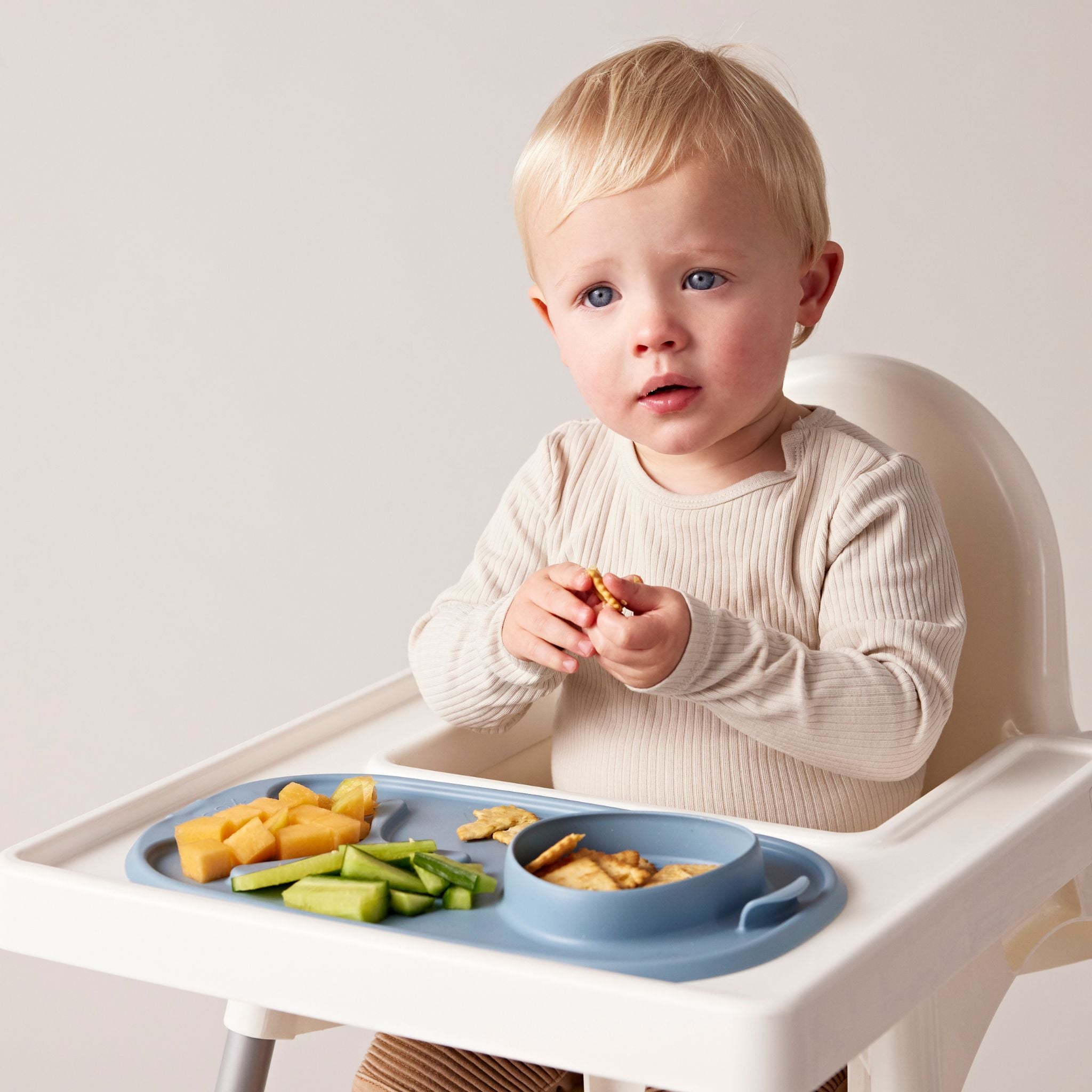 Roll + go mealtime mat