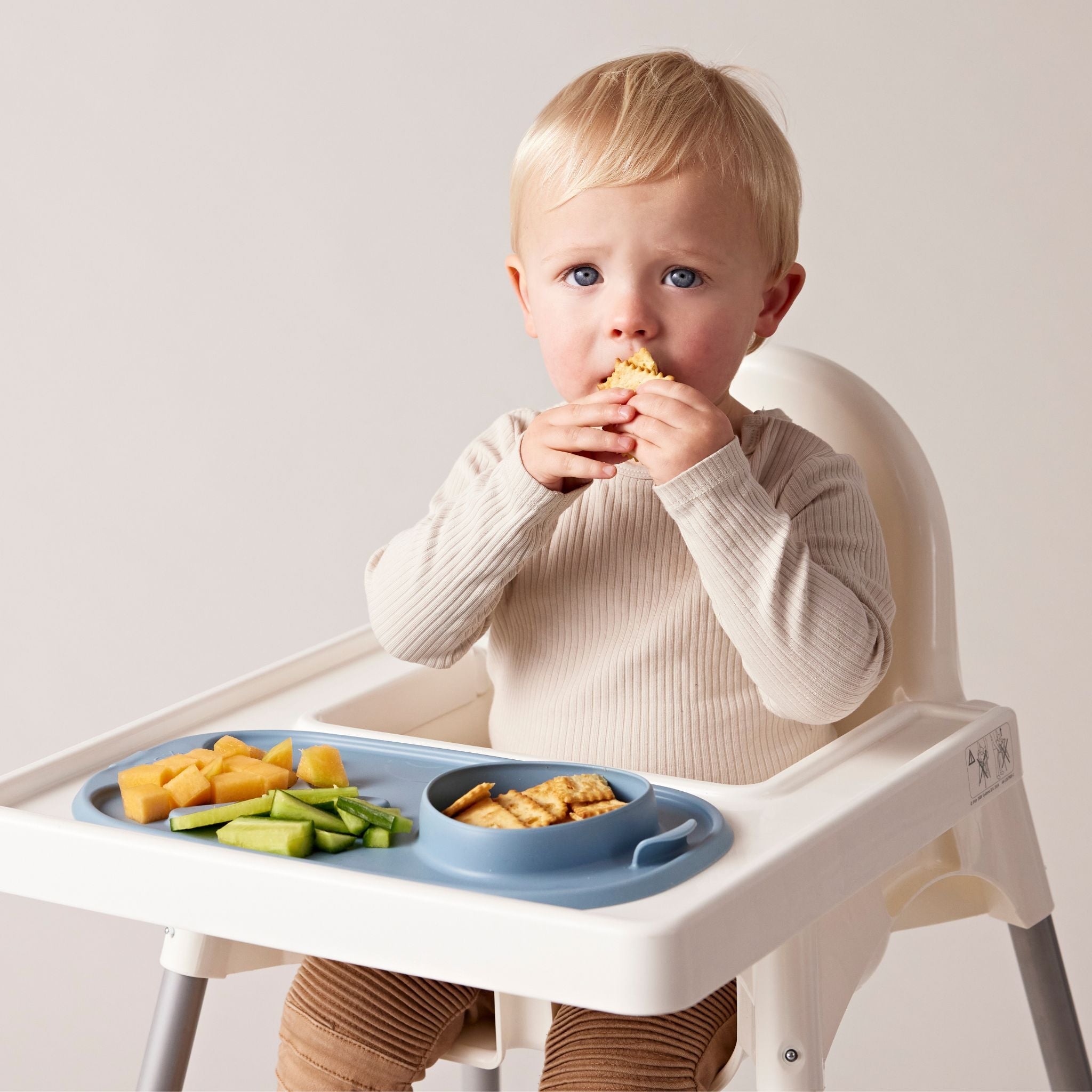 Roll + go mealtime mat